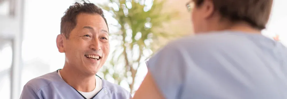 眼瞼けいれんの鍼治療に取り組む森上鍼灸整骨院の鍼灸師スタッフ