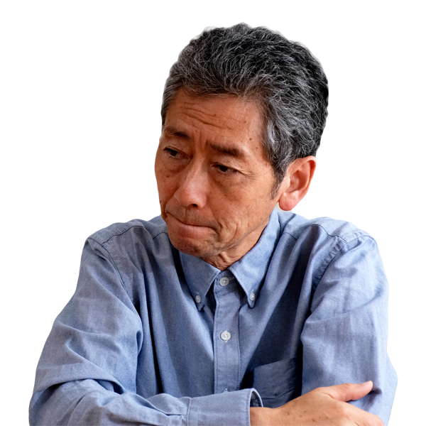 膝の痛み・腫れで悩む男性