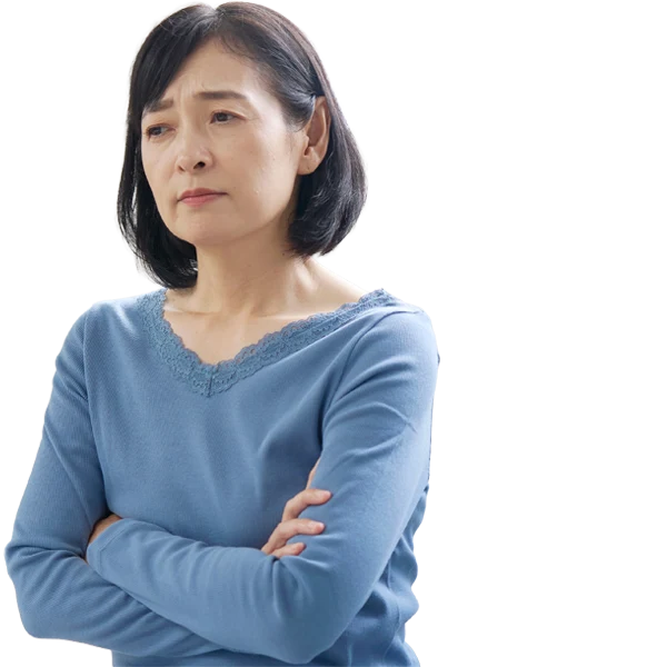 膝の痛み・腫れで悩む男性