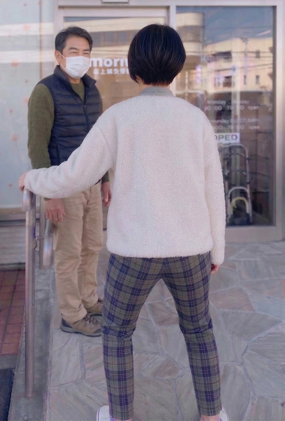 鍼治療とリハビリで歩行が安定してきた50代女性